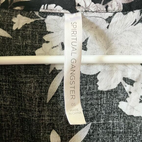 Spiritual Gangster Maya Black Floral Boho Casual Hippie Tie Waist Robe Kimono OS - Picture 9 of 10